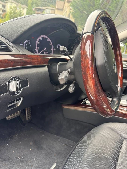2013 Mercedes-Benz W221 S-Class - Image 8 of 22