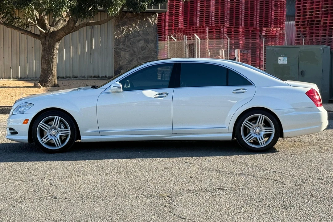 2013 Mercedes-Benz W221 S-Class - Image 7 of 31