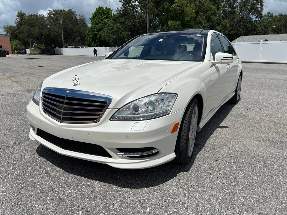 2013 Mercedes-Benz W221 S-Class - Image 8 of 31
