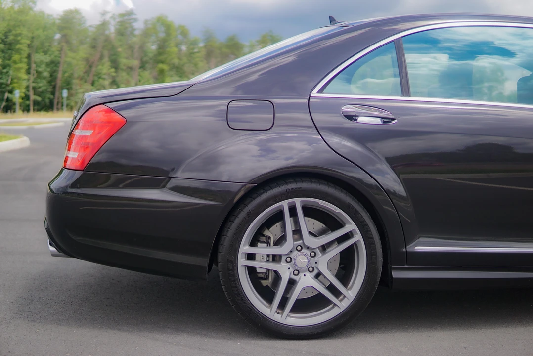 2013 Mercedes-Benz W221 S 63 & S 65 AMG - Image 20 of 27