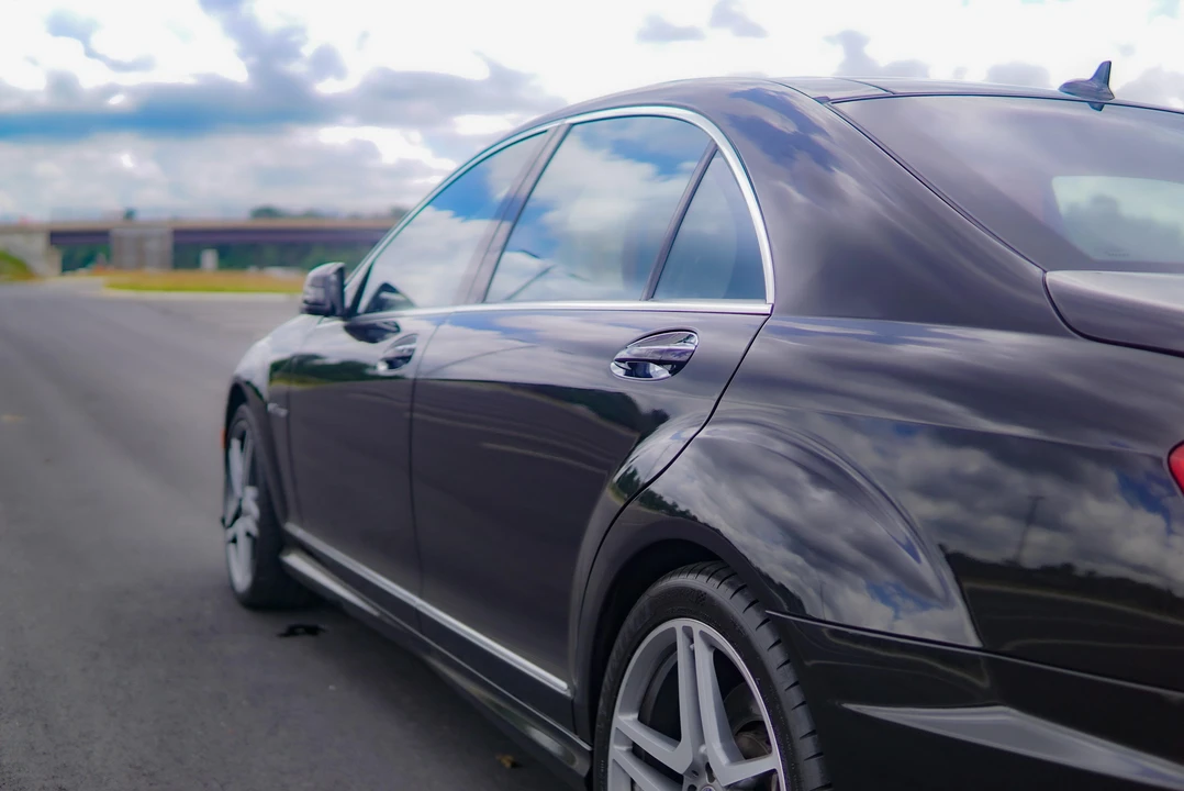 2013 Mercedes-Benz W221 S 63 & S 65 AMG - Image 16 of 27