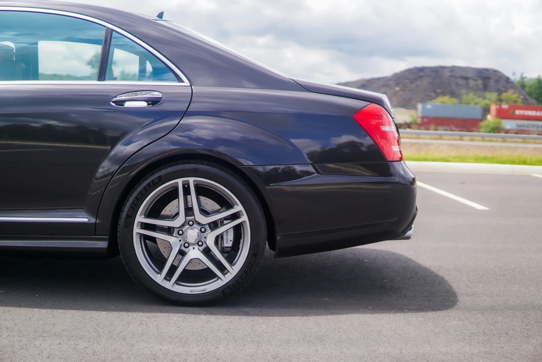 2013 Mercedes-Benz W221 S 63 & S 65 AMG - Image 26 of 27