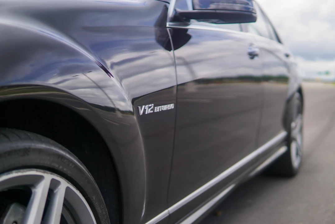 2013 Mercedes-Benz W221 S 63 & S 65 AMG - Image 24 of 27