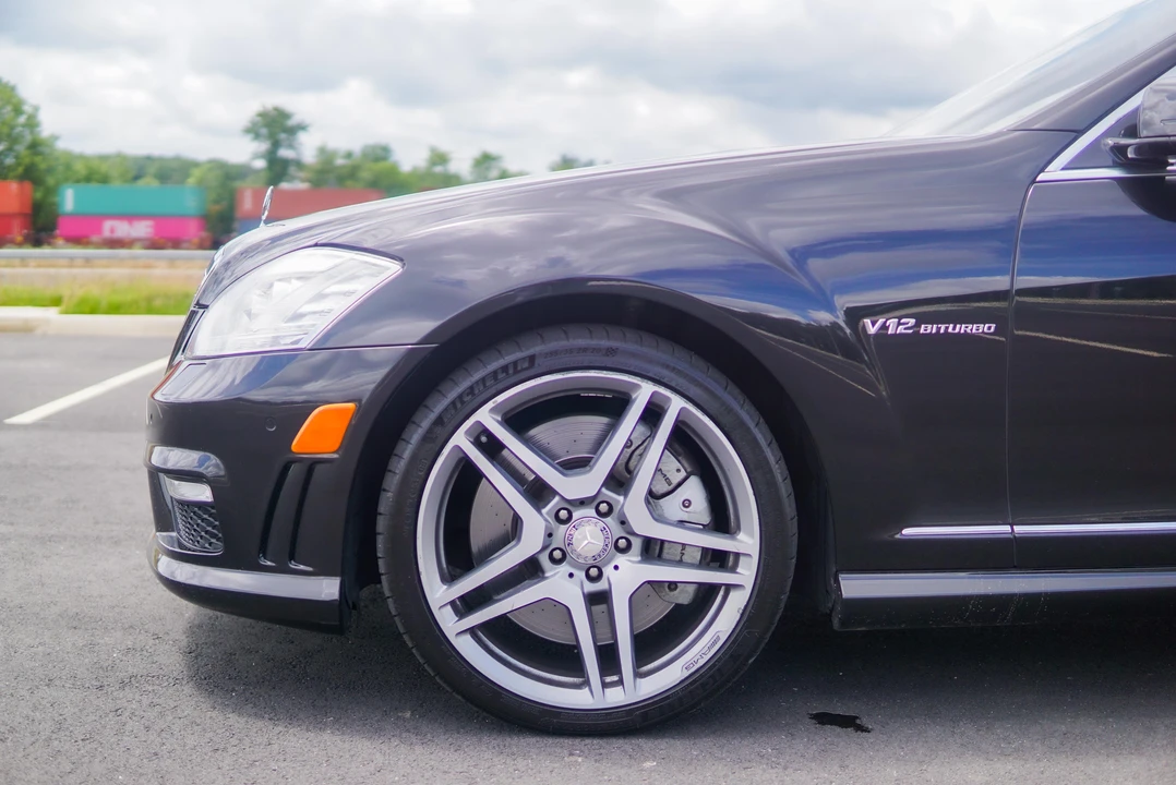 2013 Mercedes-Benz W221 S 63 & S 65 AMG - Image 14 of 27