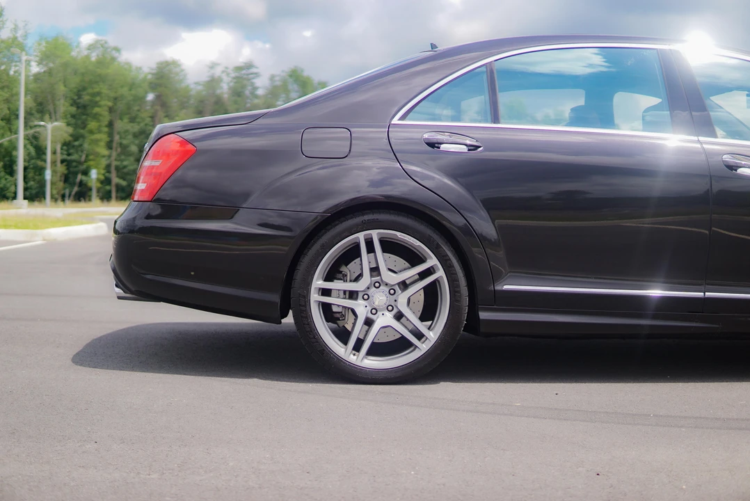 2013 Mercedes-Benz W221 S 63 & S 65 AMG - Image 22 of 27