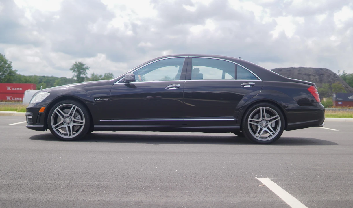2013 Mercedes-Benz W221 S 63 & S 65 AMG - Image 6 of 27