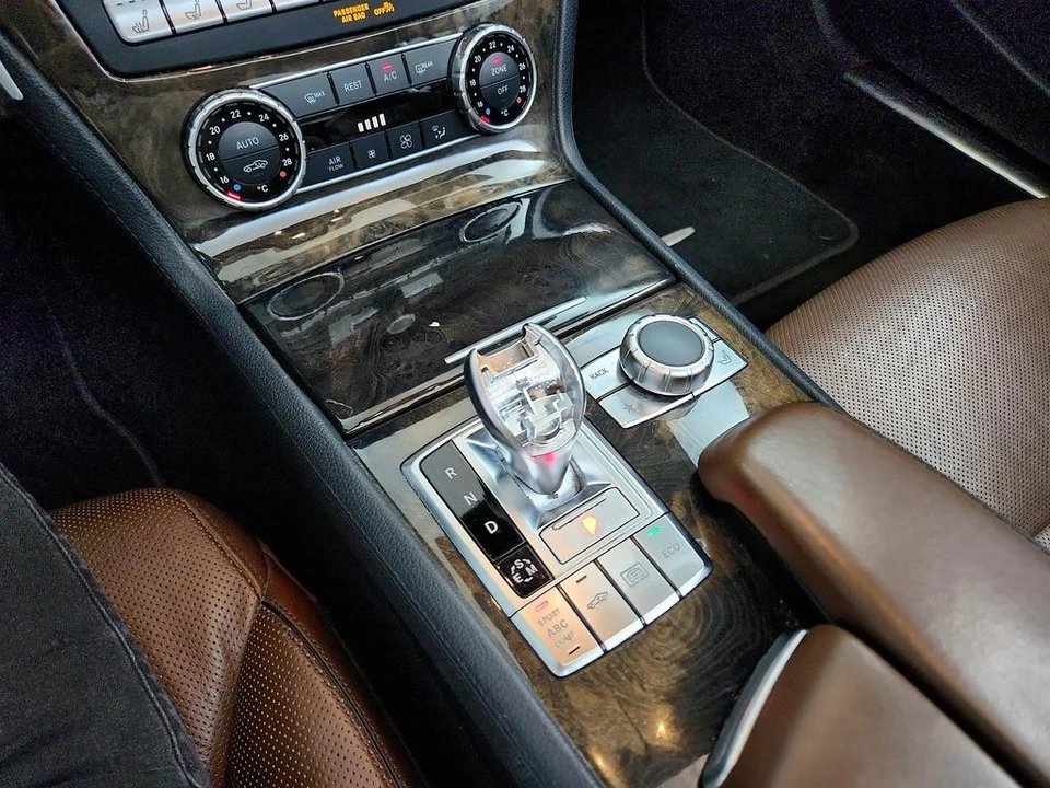 2013 Mercedes-Benz R231 SL-Class - Image 17 of 31