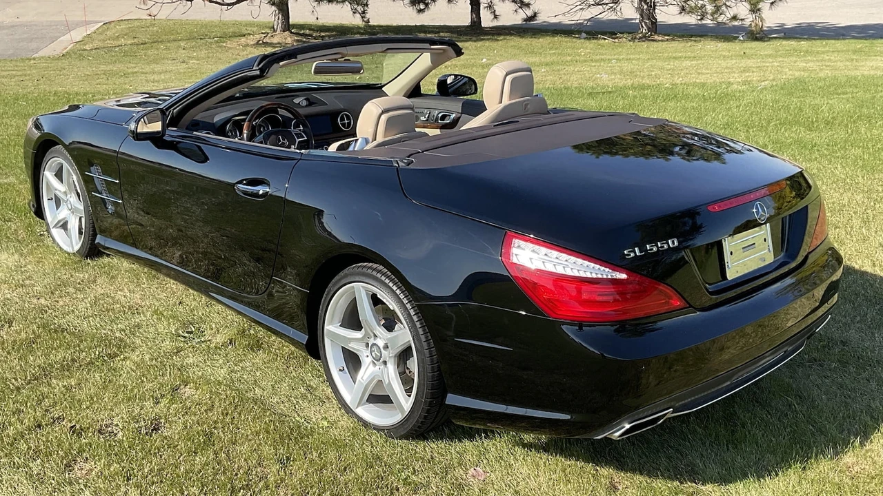 2013 Mercedes-Benz R231 SL-Class - Image 3 of 15