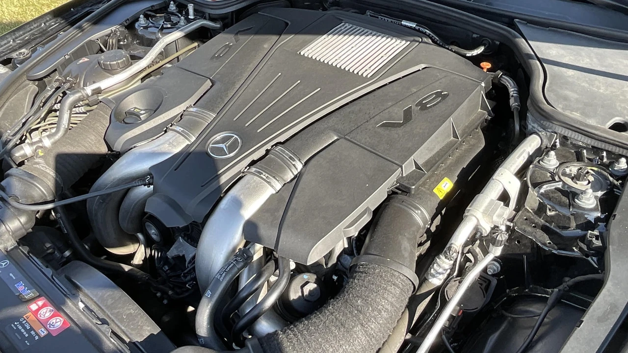 2013 Mercedes-Benz R231 SL-Class - Image 6 of 15