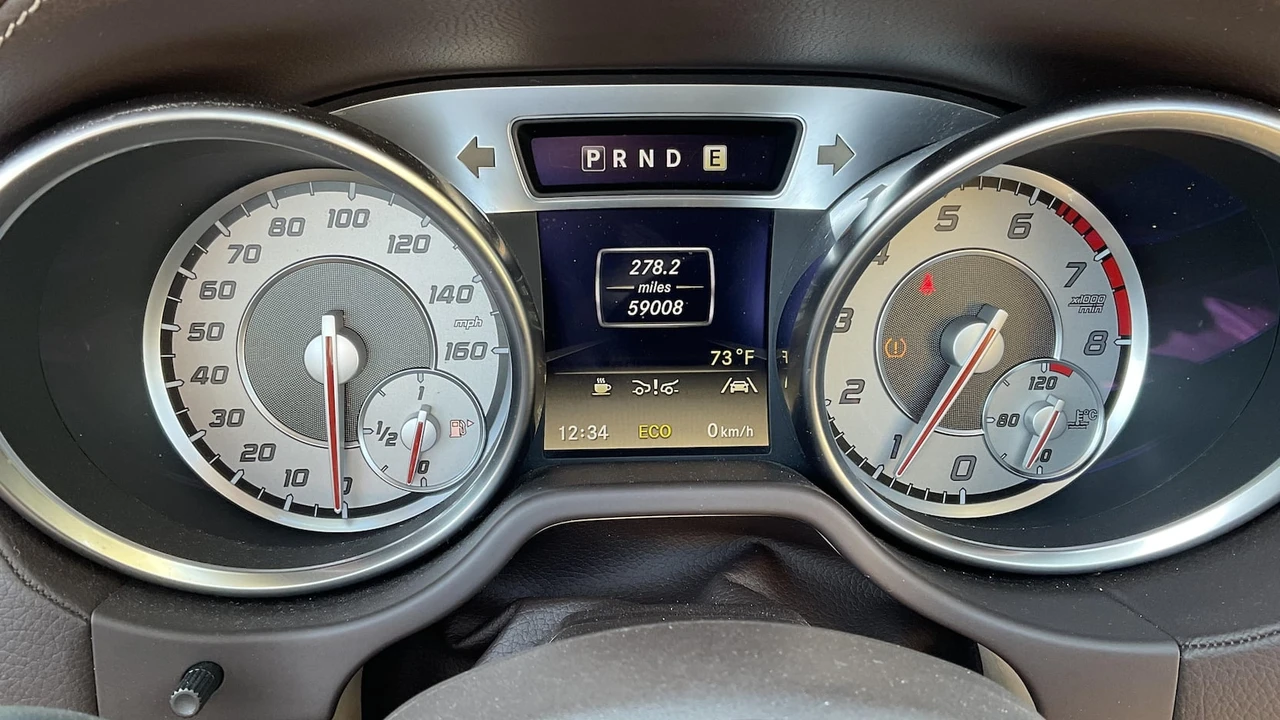 2013 Mercedes-Benz R231 SL-Class - Image 11 of 15