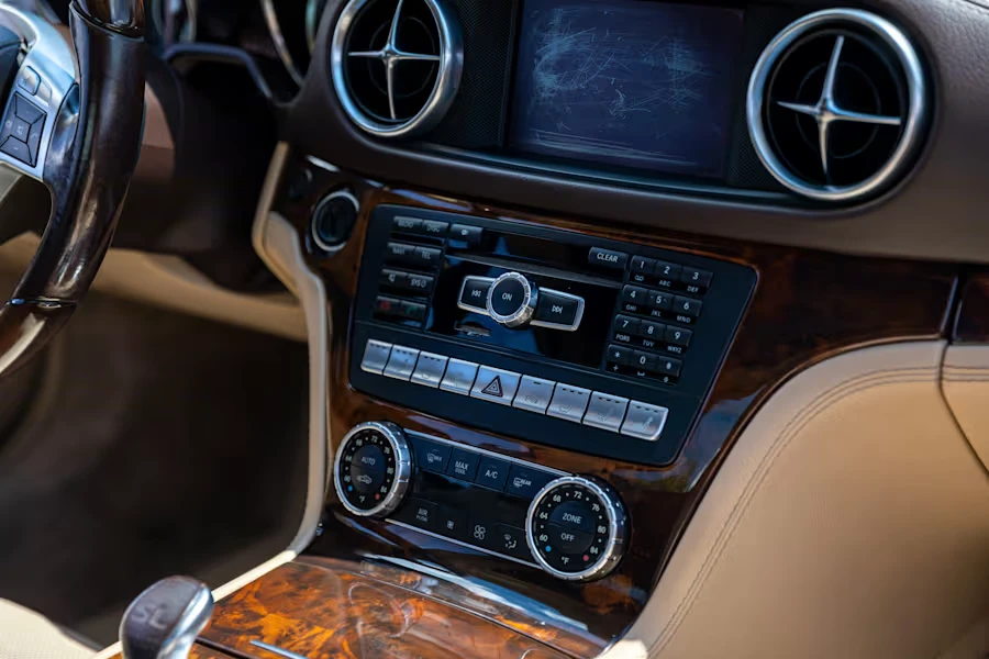 2013 Mercedes-Benz R231 SL-Class - Image 25 of 29