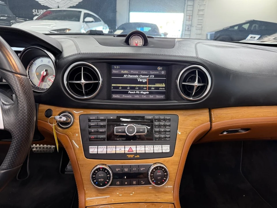 2013 Mercedes-Benz R231 SL-Class - Image 15 of 25