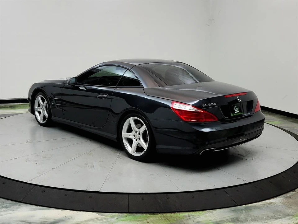 2013 Mercedes-Benz - Image 7 of 31