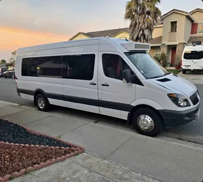 2013 Mercedes-Benz Sprinter 3500 XD Crew High Roof w/170" WB Van 3D