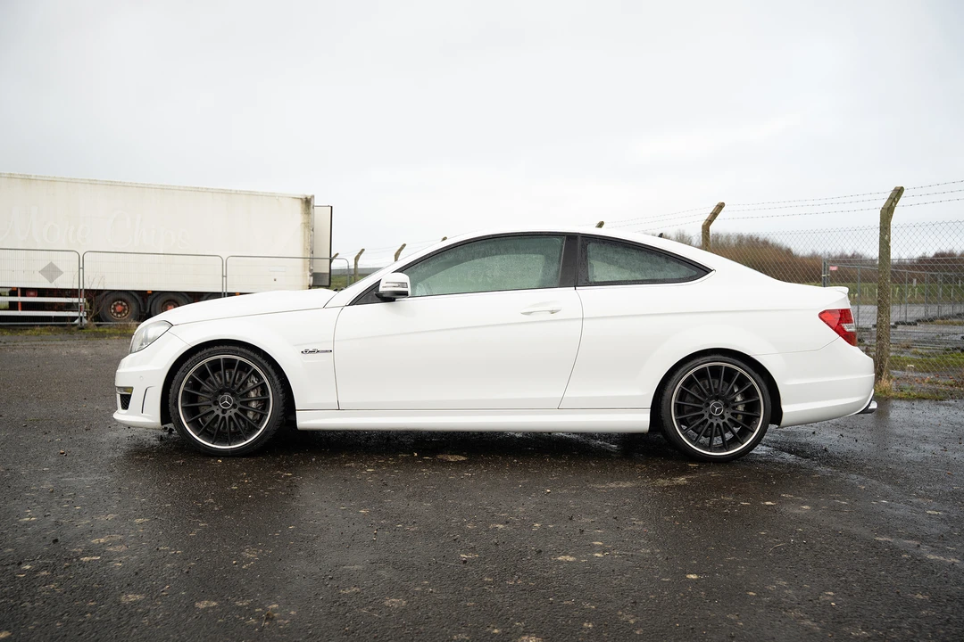 2013 Mercedes-Benz W204 C 63 AMG - Image 4 of 31