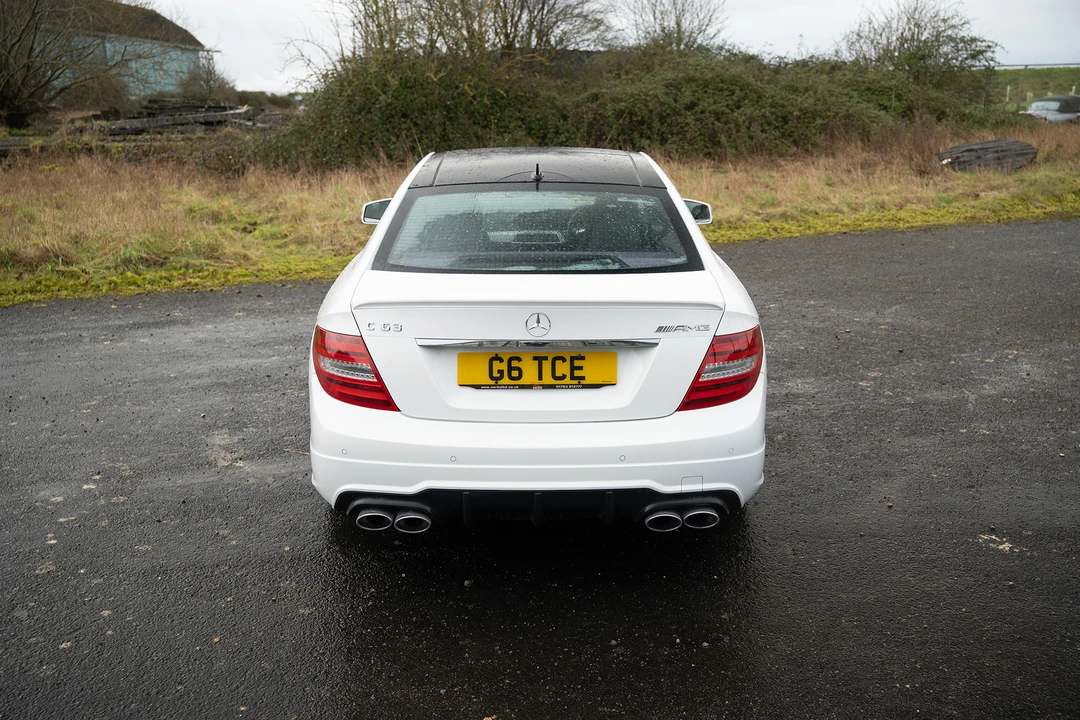 2013 Mercedes-Benz W204 C 63 AMG - Image 14 of 31