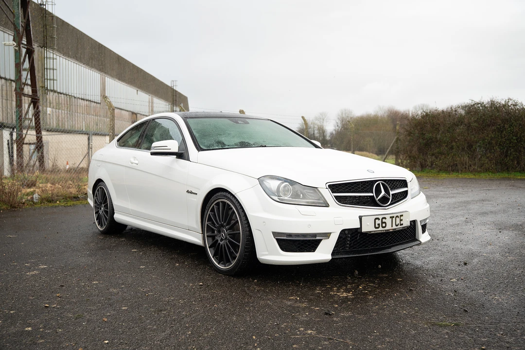 2013 Mercedes-Benz W204 C 63 AMG - Image 9 of 31