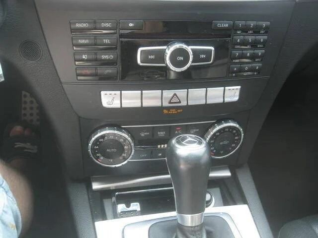 2013 Mercedes-Benz W204 C-Class - Image 13 of 17