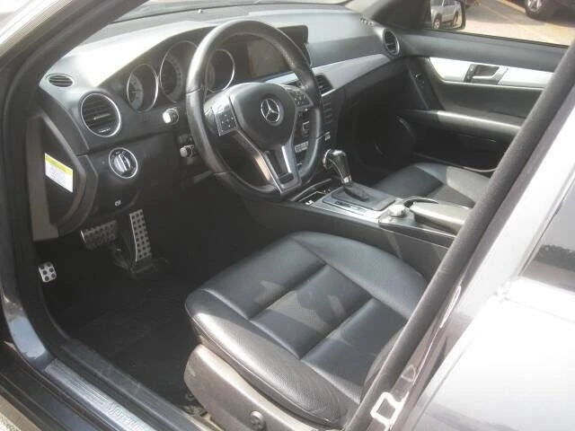 2013 Mercedes-Benz W204 C-Class - Image 11 of 17