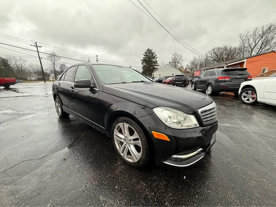 2013 Mercedes-Benz W204 C-Class - Image 2 of 18