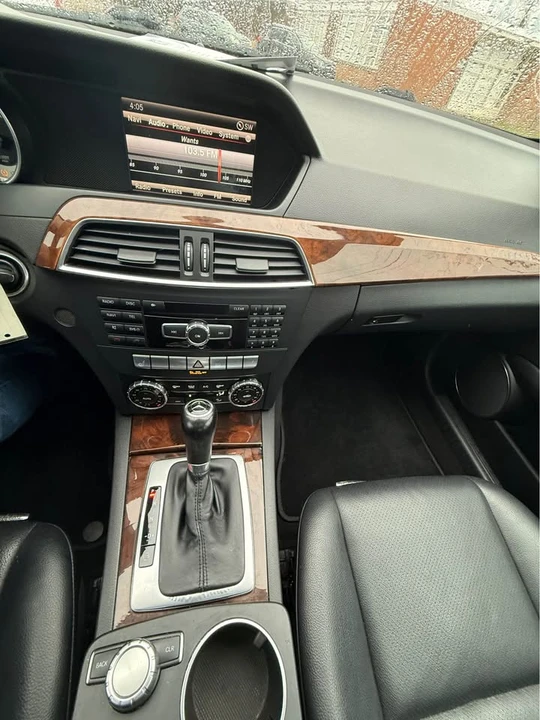 2013 Mercedes-Benz W204 C-Class - Image 15 of 18