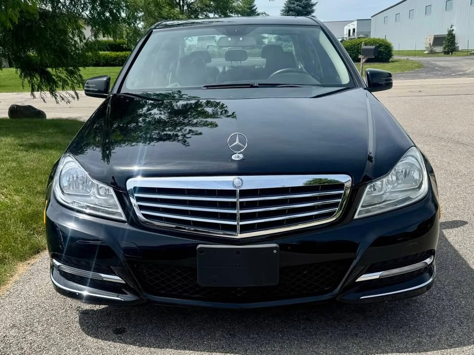 2013 Mercedes-Benz W204 C-Class - Image 2 of 19
