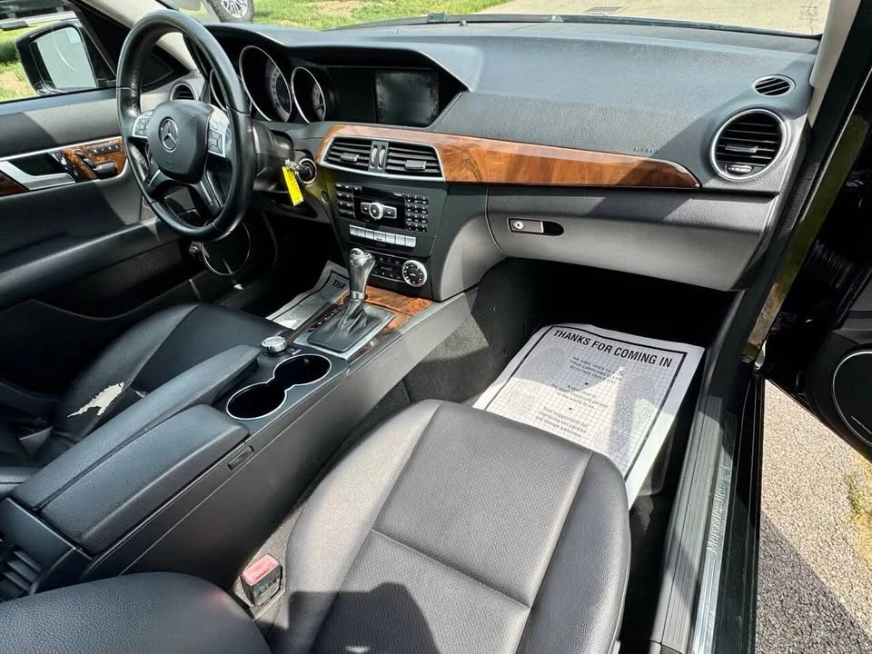 2013 Mercedes-Benz W204 C-Class - Image 12 of 19