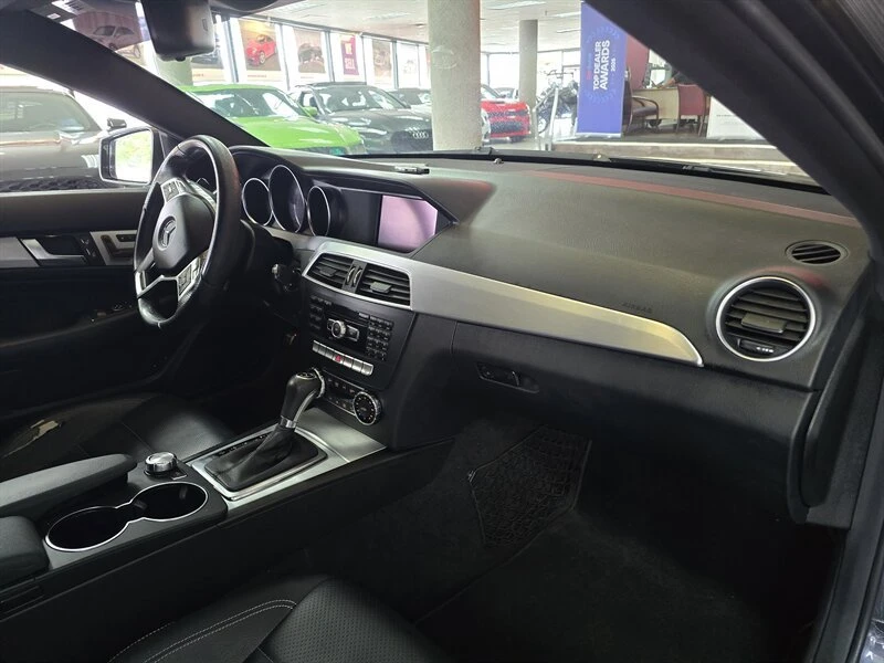 2013 Mercedes-Benz W204 C-Class - Image 11 of 19