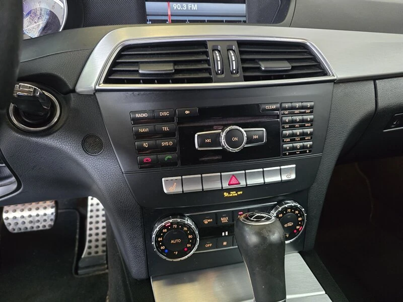 2013 Mercedes-Benz W204 C-Class - Image 18 of 19
