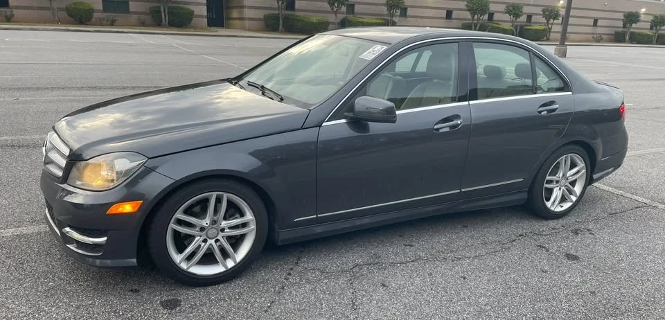 2013 Mercedes-Benz W204 C-Class - Image 3 of 8
