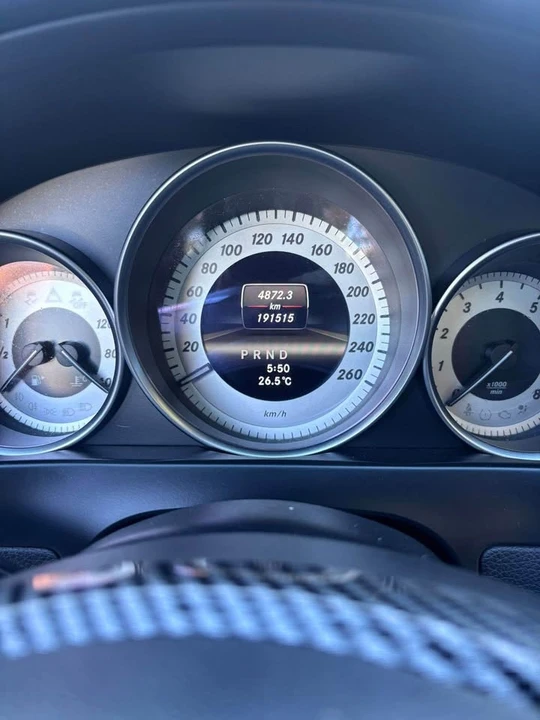 2013 Mercedes-Benz W204 C-Class - Image 7 of 8
