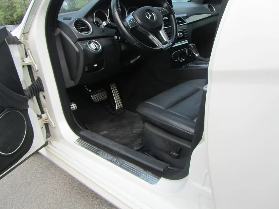 2013 Mercedes-Benz W204 C-Class - Image 9 of 15