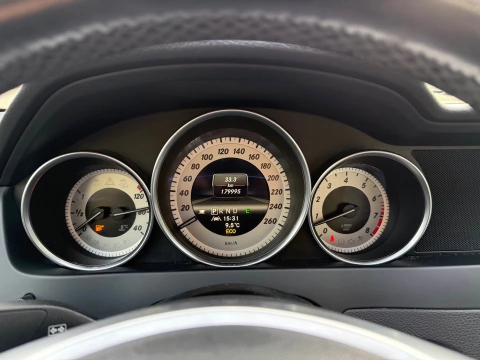 2013 Mercedes-Benz W204 C-Class - Image 8 of 9