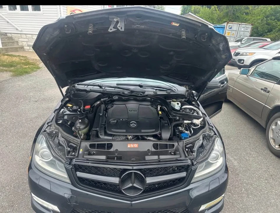 2013 Mercedes-Benz W204 C-Class - Image 8 of 8