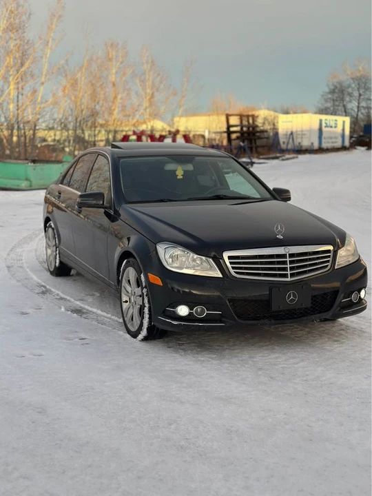2013 Mercedes-Benz W204 C-Class - Image 2 of 7