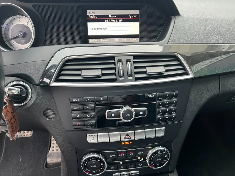 2013 Mercedes-Benz W204 C-Class - Image 15 of 19