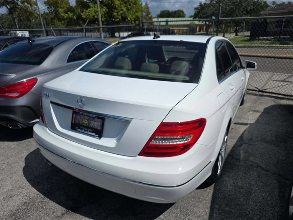 2013 Mercedes-Benz W204 C-Class - Image 3 of 11