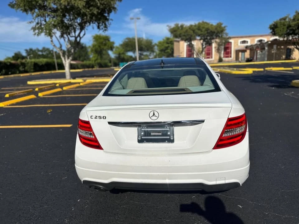 2013 Mercedes-Benz W204 C-Class - Image 14 of 16