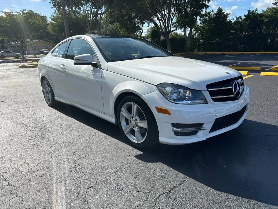 2013 Mercedes-Benz W204 C-Class - Image 2 of 16