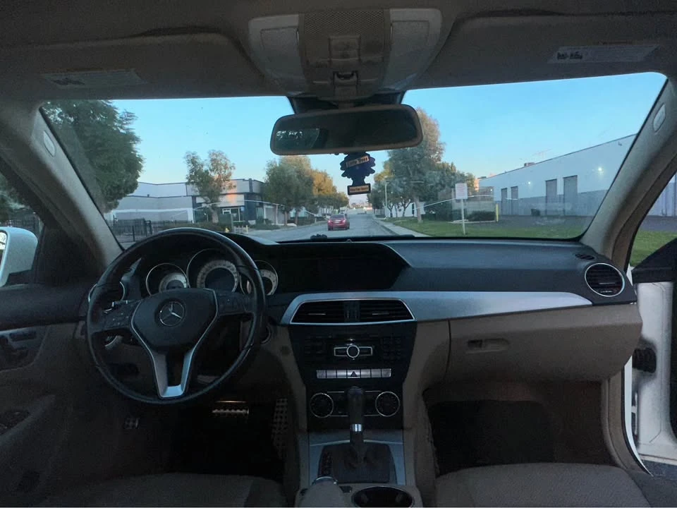 2013 Mercedes-Benz W204 C-Class - Image 10 of 20
