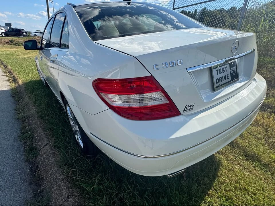 2013 Mercedes-Benz W204 C-Class - Image 6 of 17