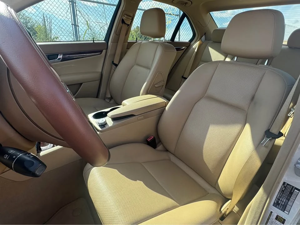 2013 Mercedes-Benz W204 C-Class - Image 9 of 17