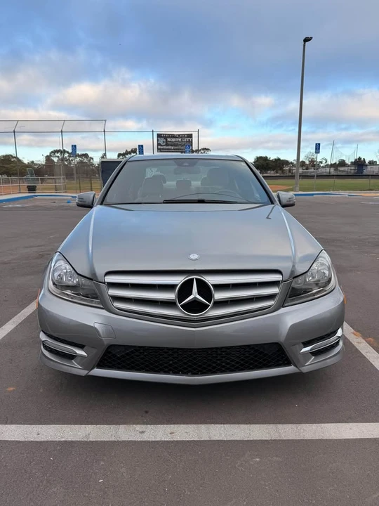 2013 Mercedes-Benz W204 C-Class - Image 3 of 18