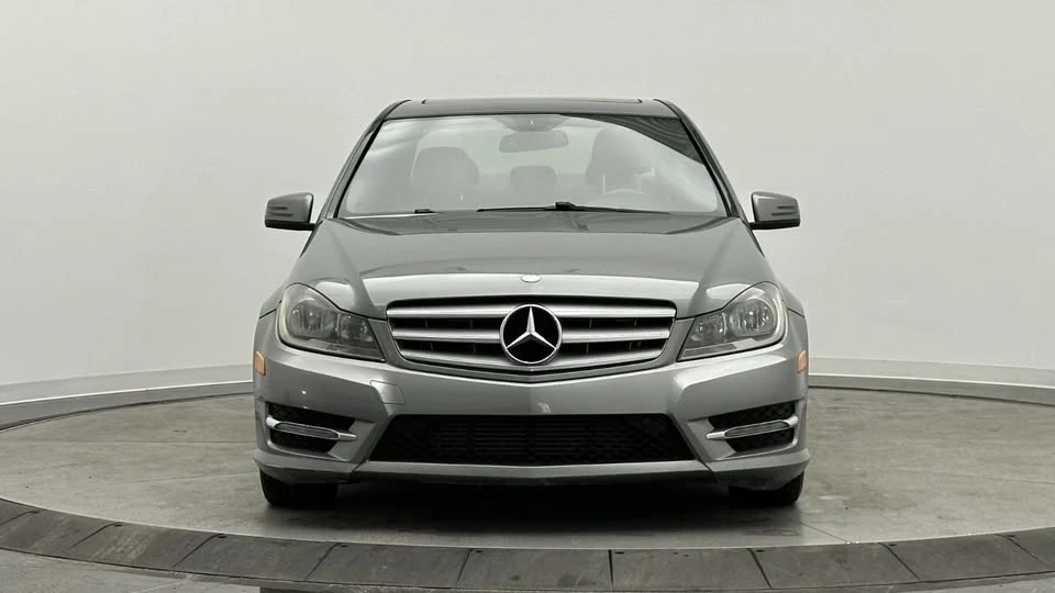 2013 Mercedes-Benz W204 C-Class - Image 2 of 2