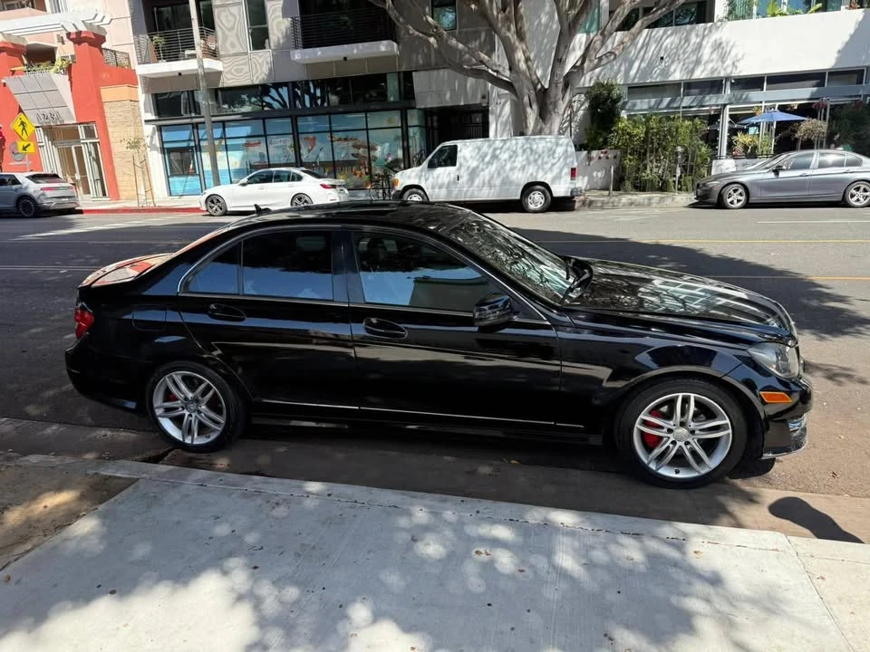 2013 Mercedes-Benz W204 C-Class - Image 3 of 3