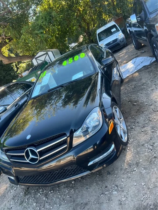 2013 Mercedes-Benz W204 C-Class - Image 11 of 13