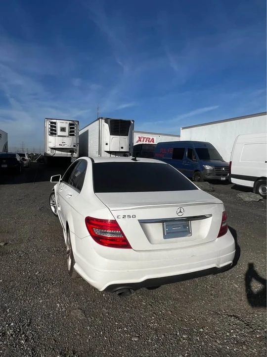 2013 Mercedes-Benz W204 C-Class - Image 3 of 7