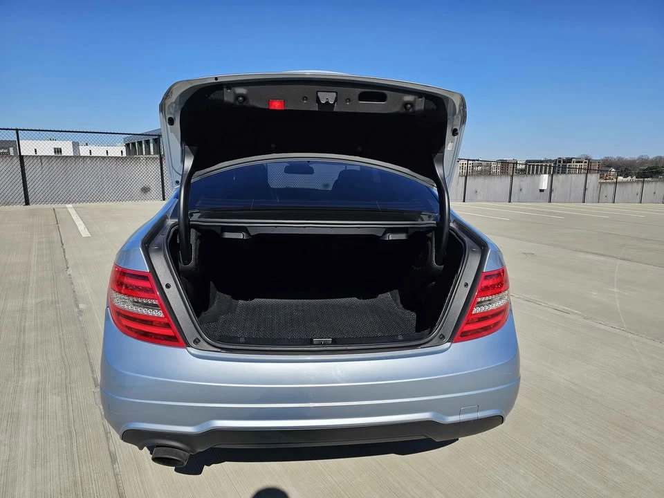 2013 Mercedes-Benz W204 C-Class - Image 15 of 17
