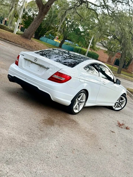 2013 Mercedes-Benz W204 C-Class - Image 3 of 12