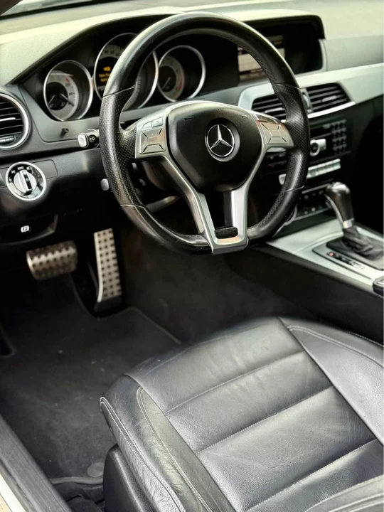 2013 Mercedes-Benz W204 C-Class - Image 7 of 12